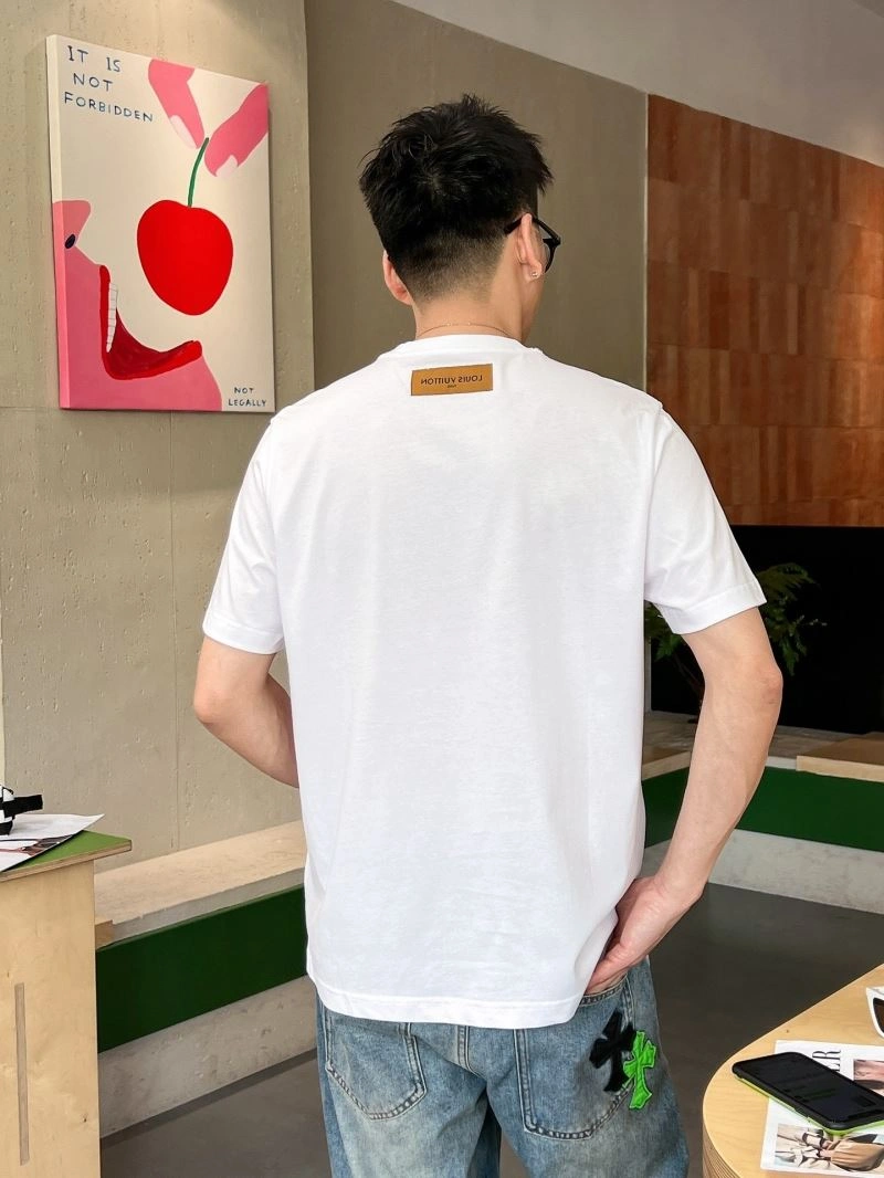 Louis Vuitton T-Shirts Unisex 133672