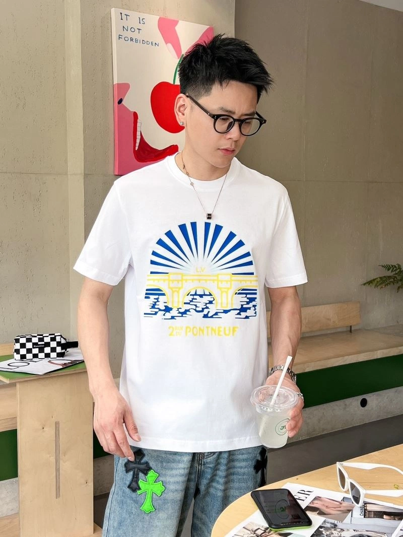 Louis Vuitton T-Shirts Unisex 133672