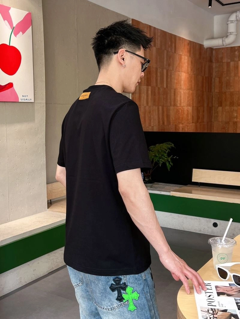 Louis Vuitton T-Shirts Durable 133657