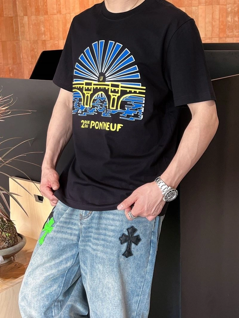 Louis Vuitton T-Shirts Durable 133657