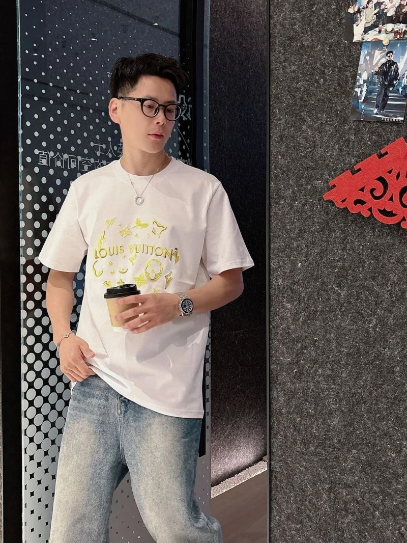 Louis Vuitton T-Shirts Popular 133667