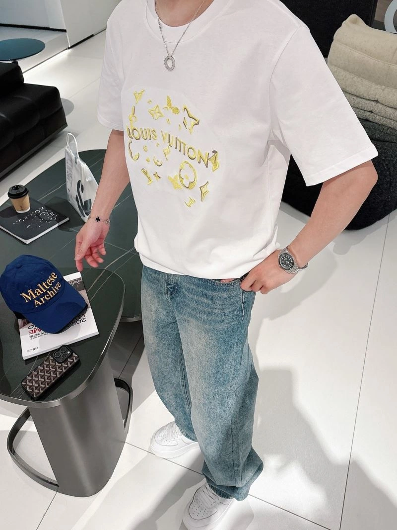 Louis Vuitton T-Shirts Popular 133667