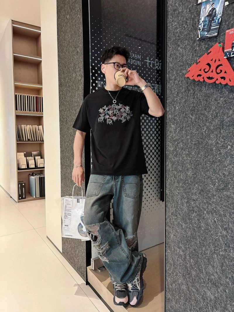 Premium Louis Vuitton T-Shirts 133638
