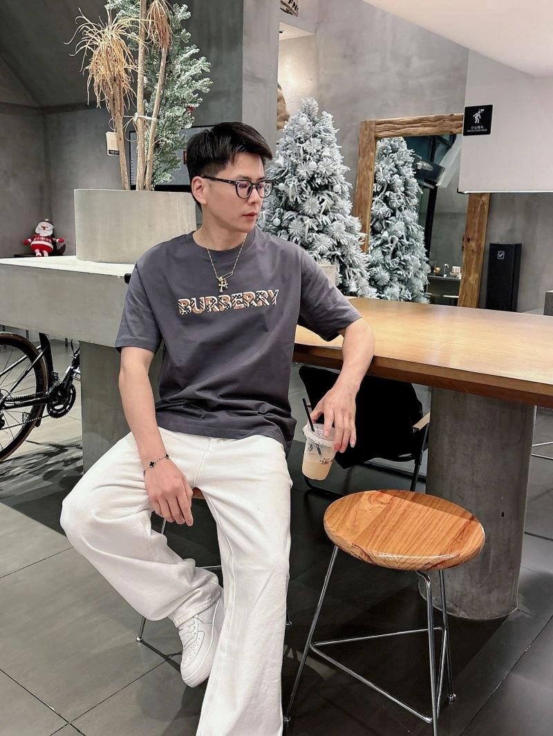 Youthful Louis Vuitton T-Shirts 133645