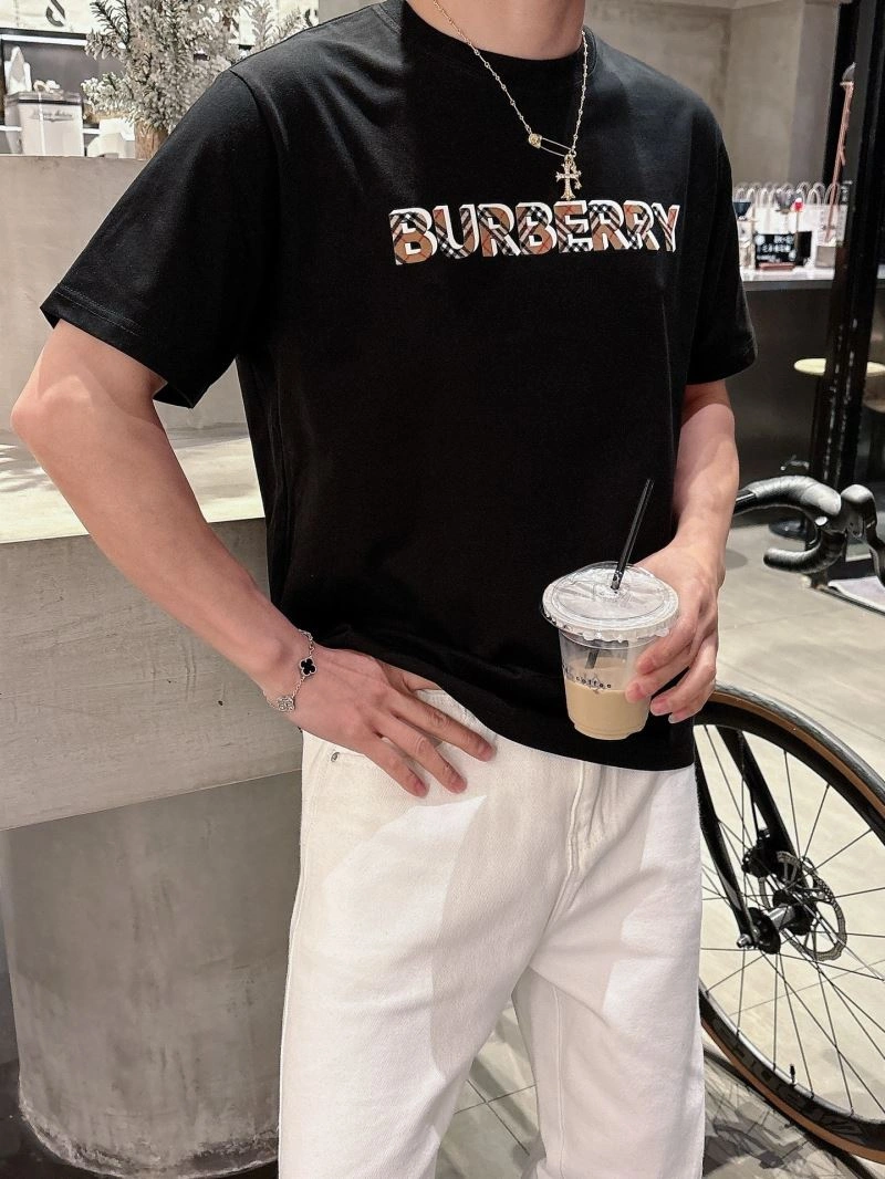 Louis Vuitton T-Shirts Chic 133637