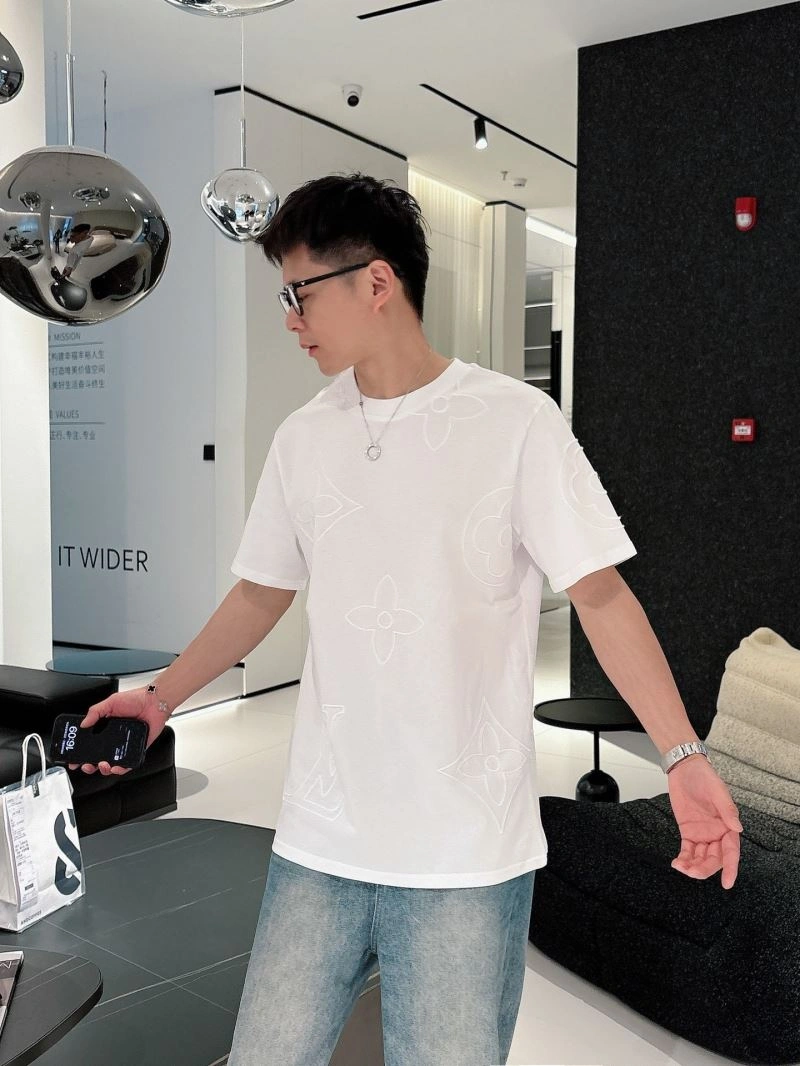 TechFriendly Louis Vuitton T-Shirts 133635