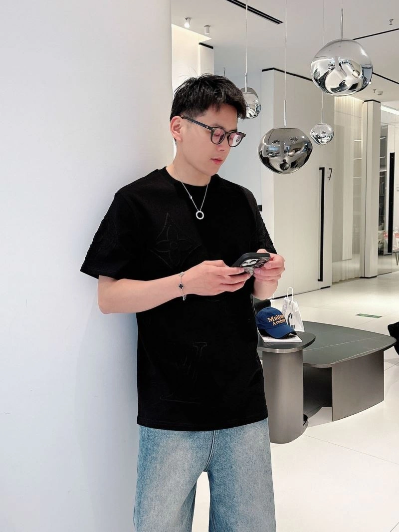 UrbanStyle Louis Vuitton T-Shirts 133634