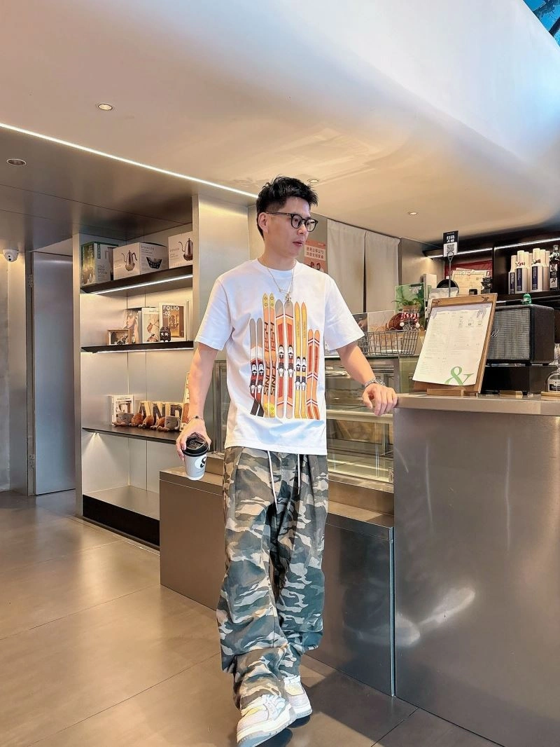 Louis Vuitton T-Shirts WellDesigned 133631
