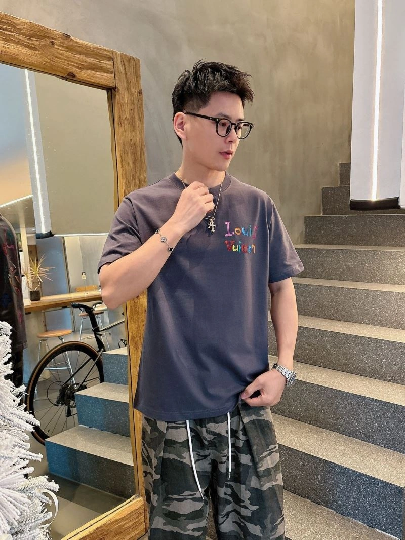 Louis Vuitton T-Shirts Practical 133628