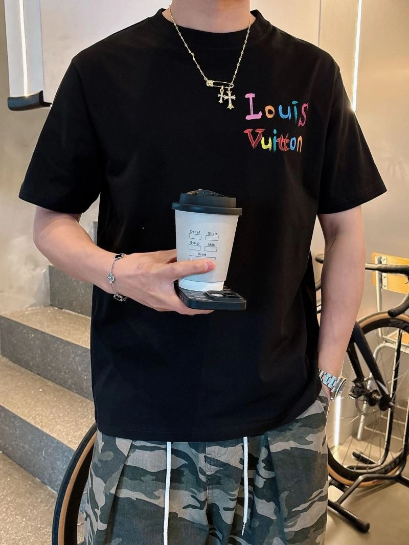 Supportive Louis Vuitton T-Shirts 133621