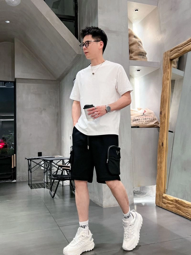 EyeCatching Louis Vuitton T-Shirts 133610