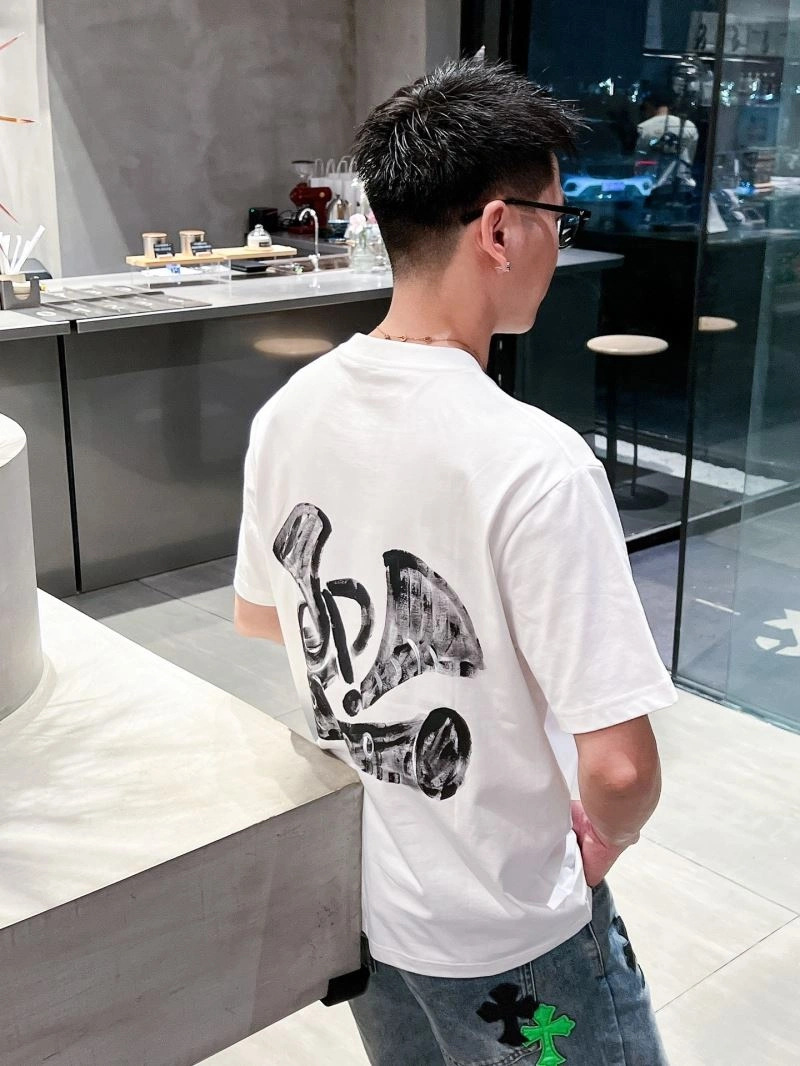 Fashionable Louis Vuitton T-Shirts 133616