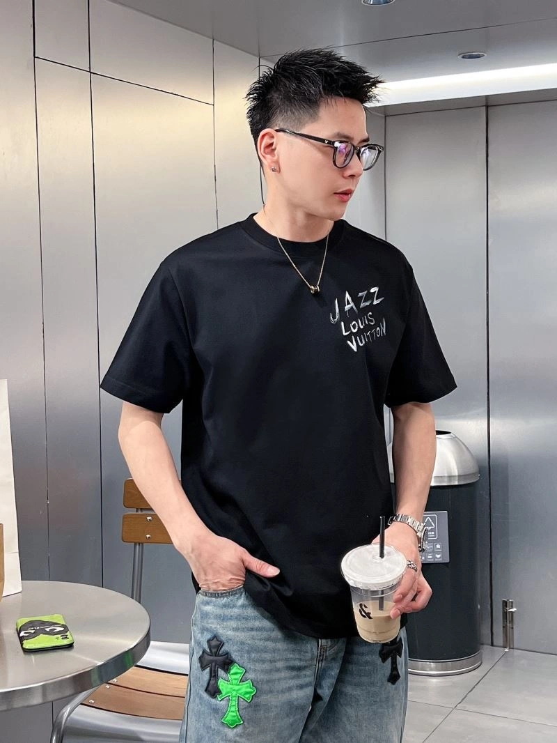 Attractive Louis Vuitton T-Shirts 133614