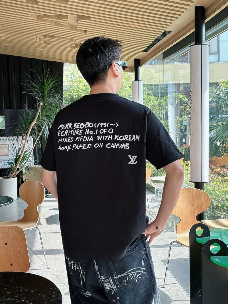 SmoothTexture Louis Vuitton T-Shirts 133620
