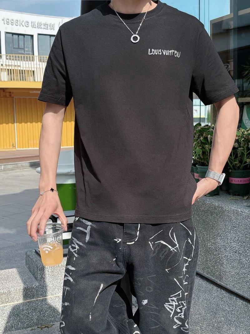 SmoothTexture Louis Vuitton T-Shirts 133620
