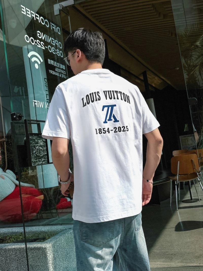 EyeCatching Louis Vuitton T-Shirts 133630