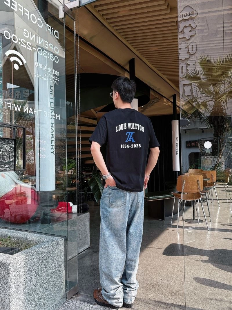 Louis Vuitton T-Shirts Trendy 133612