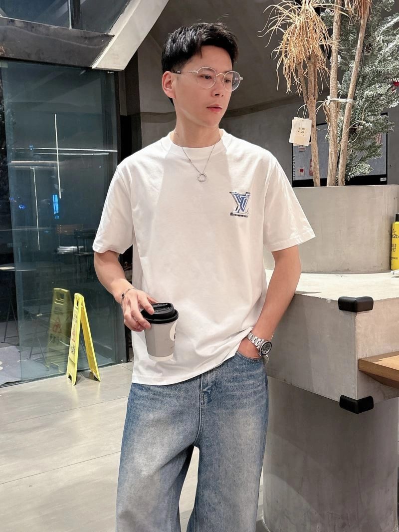 Louis Vuitton T-Shirts Effortless 133618