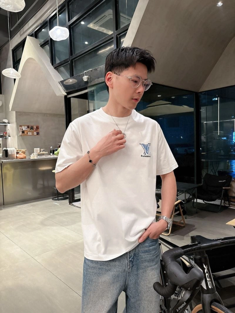 Louis Vuitton T-Shirts Effortless 133618