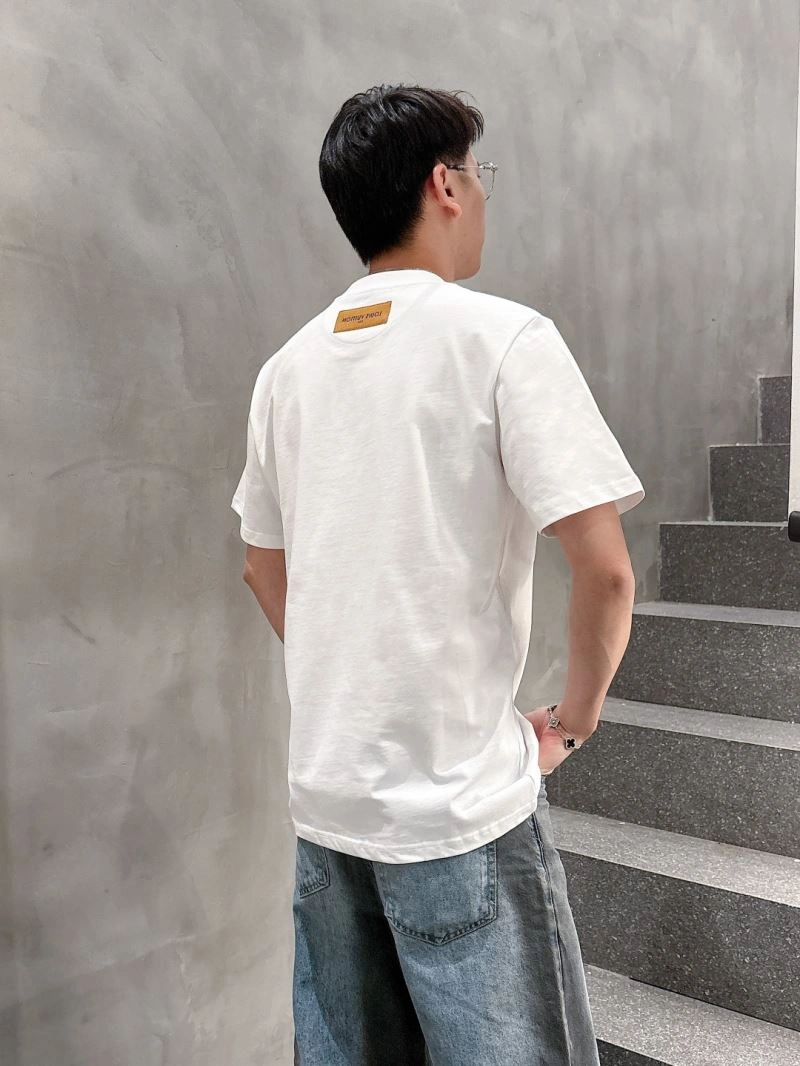 Louis Vuitton T-Shirts Popular 133627