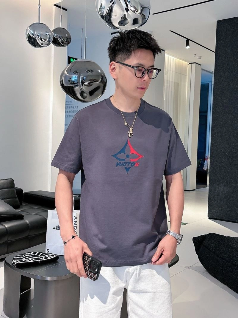Louis Vuitton T-Shirts GoAnywhere 133609