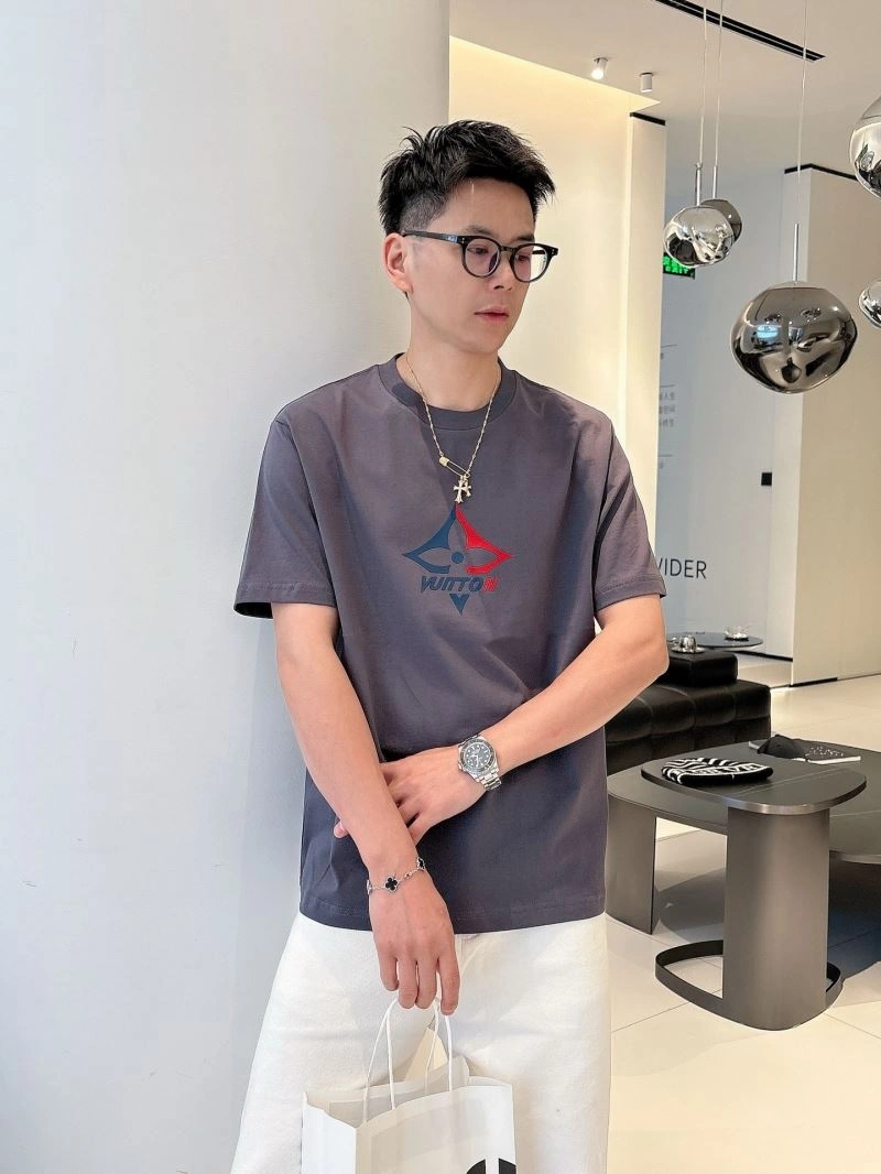 Louis Vuitton T-Shirts GoAnywhere 133609