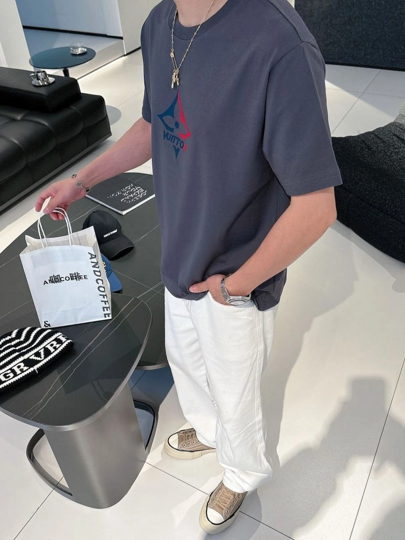 Louis Vuitton T-Shirts GoAnywhere 133609