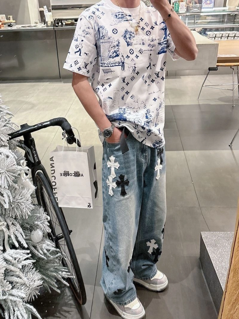 Louis Vuitton T-Shirts ModernLook 133626
