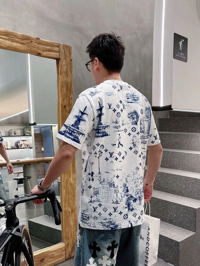 Louis Vuitton T-Shirts ModernLook 133626