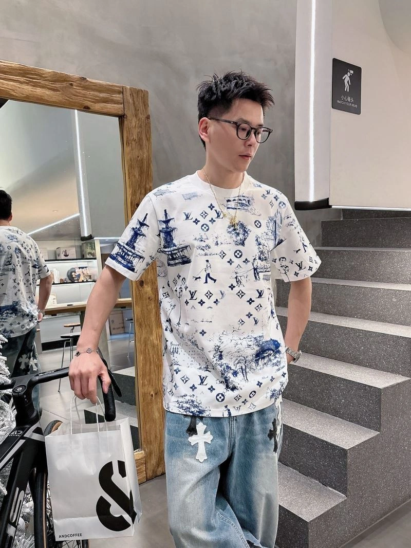 Louis Vuitton T-Shirts ModernLook 133626