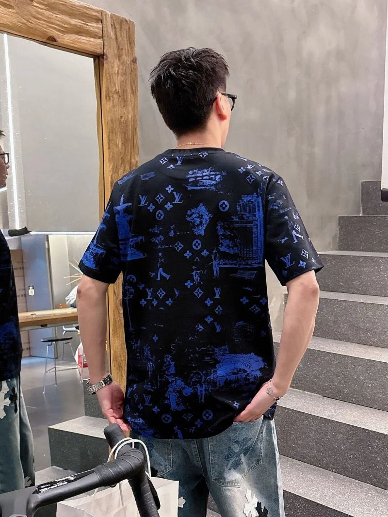 Lightweight Louis Vuitton T-Shirts 133624
