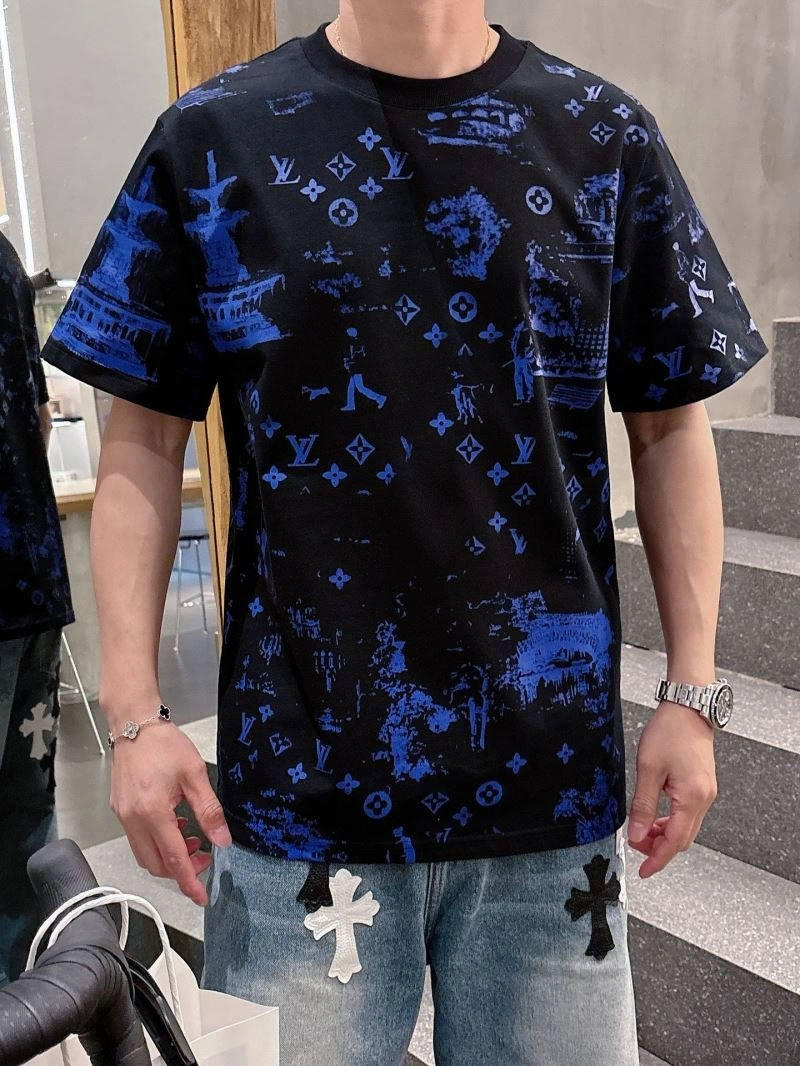Lightweight Louis Vuitton T-Shirts 133624