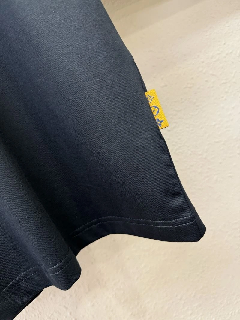 Louis Vuitton T-Shirts Compact 133619