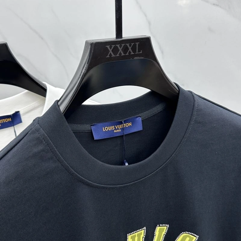 Affordable Louis Vuitton T-Shirts 133600