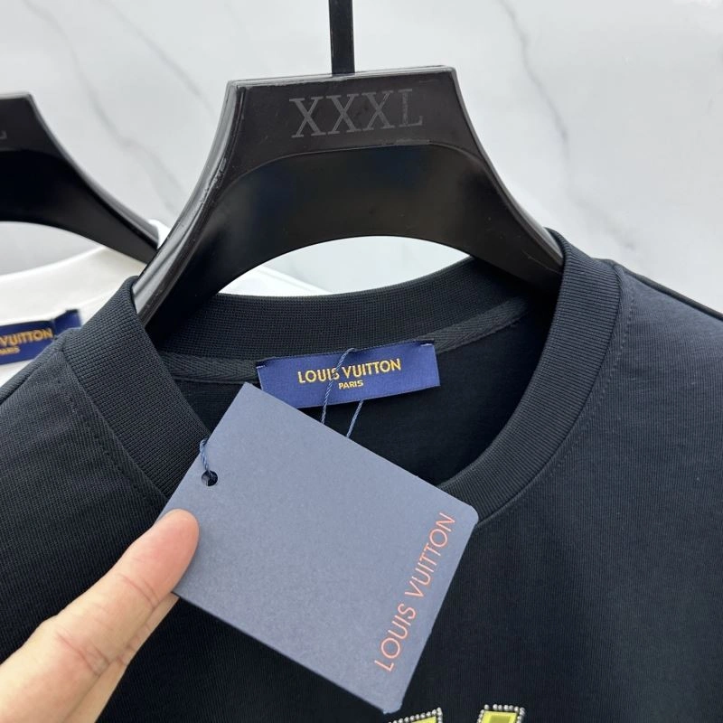 Affordable Louis Vuitton T-Shirts 133600