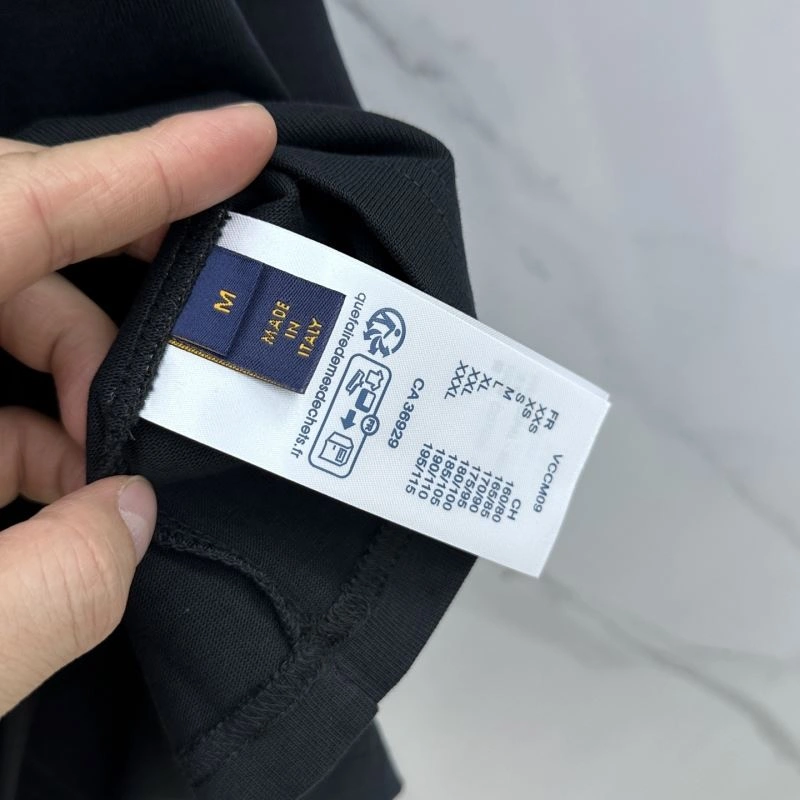 Affordable Louis Vuitton T-Shirts 133600