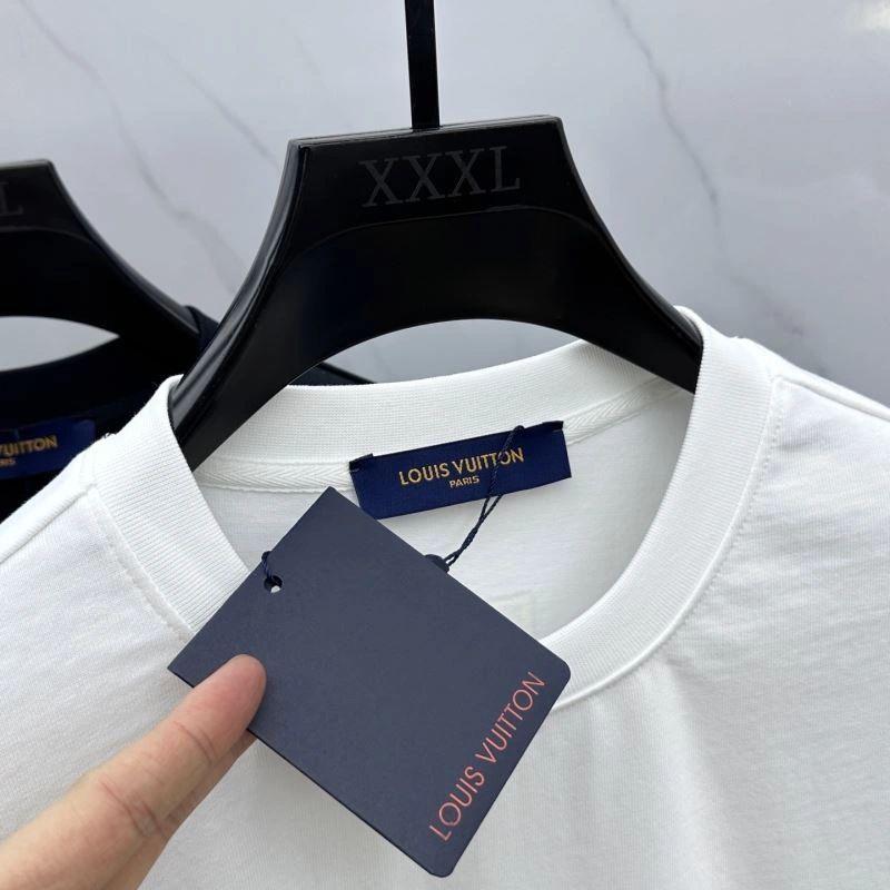 Louis Vuitton T-Shirts EyeCatching 133607