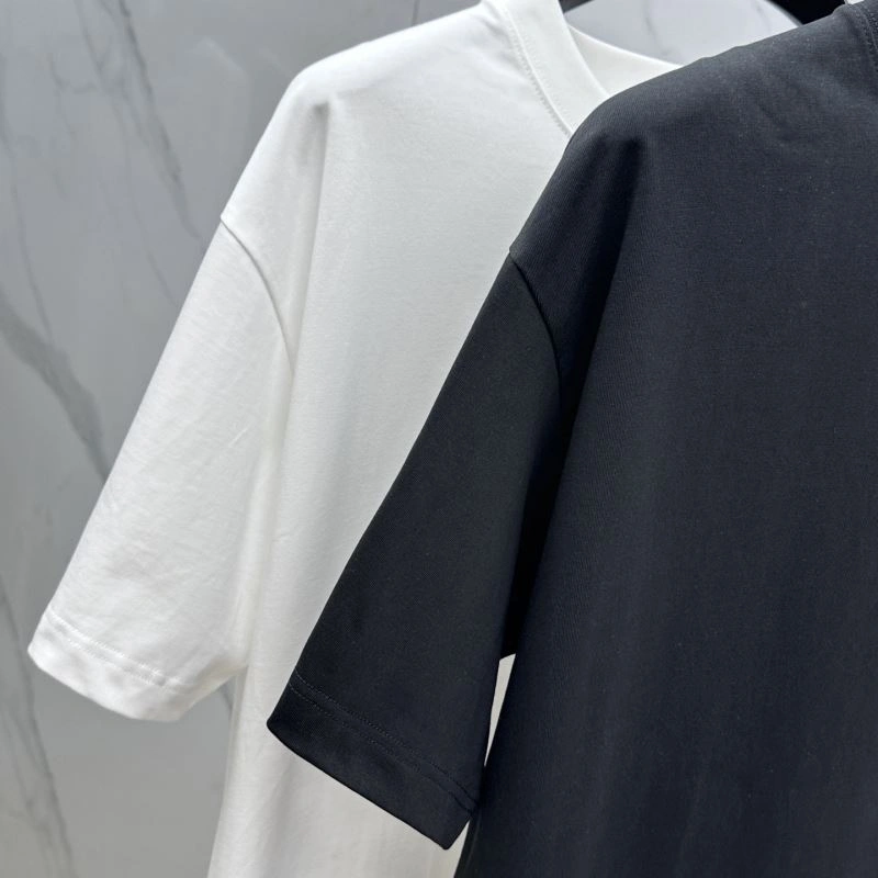 Functional Louis Vuitton T-Shirts 133596