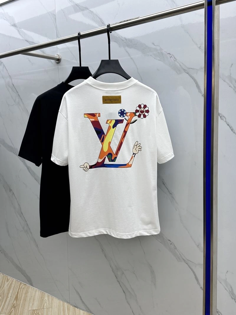 Sleek Louis Vuitton T-Shirts 133593