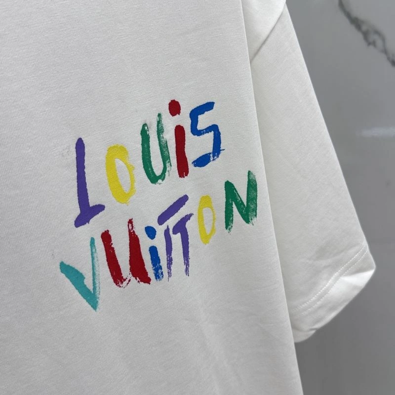 Practical Louis Vuitton T-Shirts 133599