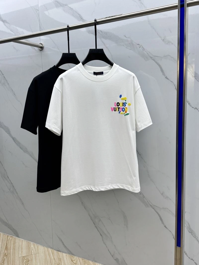 Louis Vuitton T-Shirts Resilient 133569