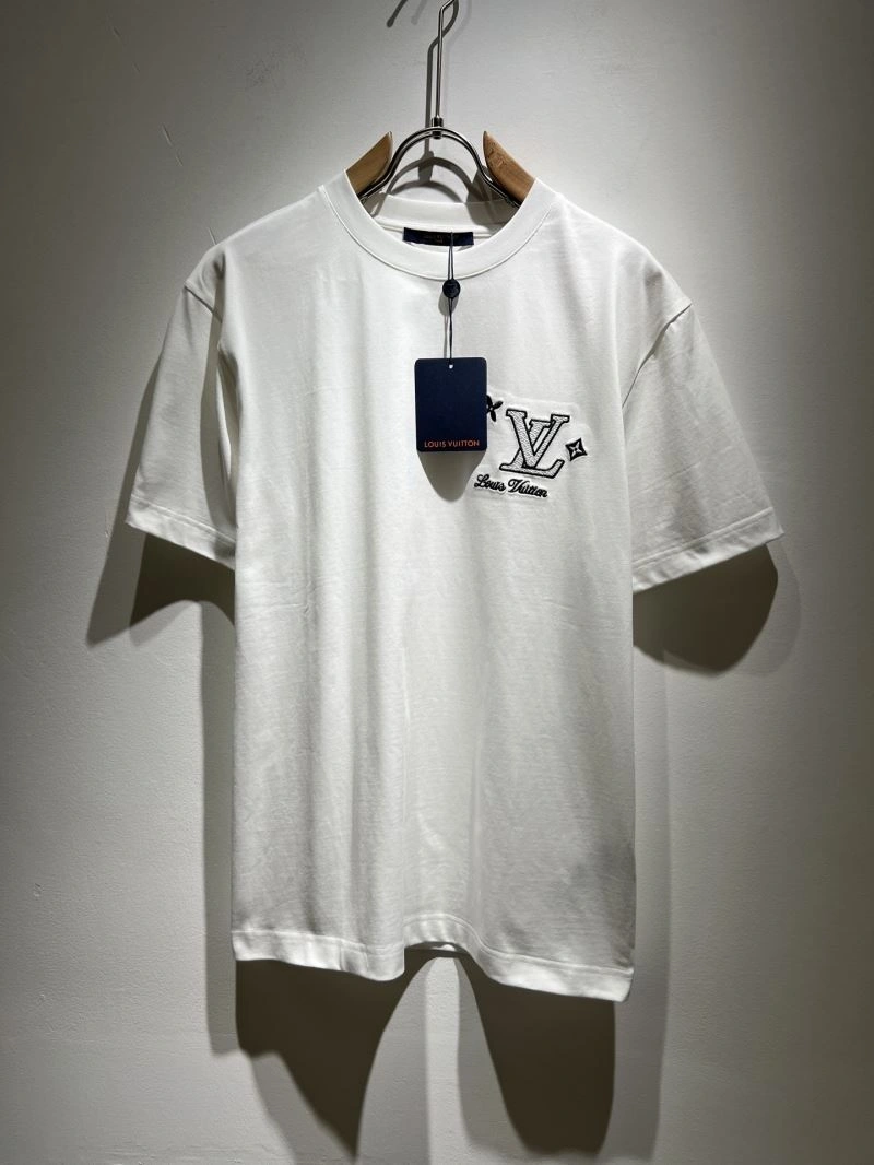 Trendy Louis Vuitton T-Shirts 133571