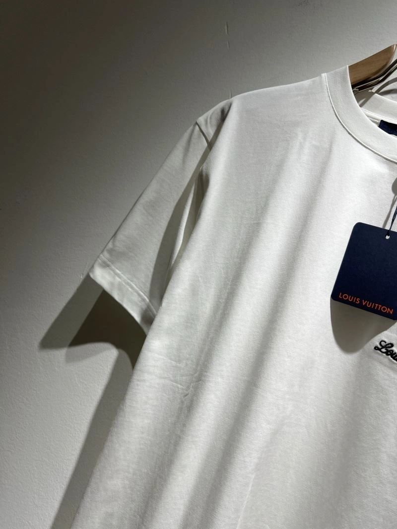 Trendy Louis Vuitton T-Shirts 133571