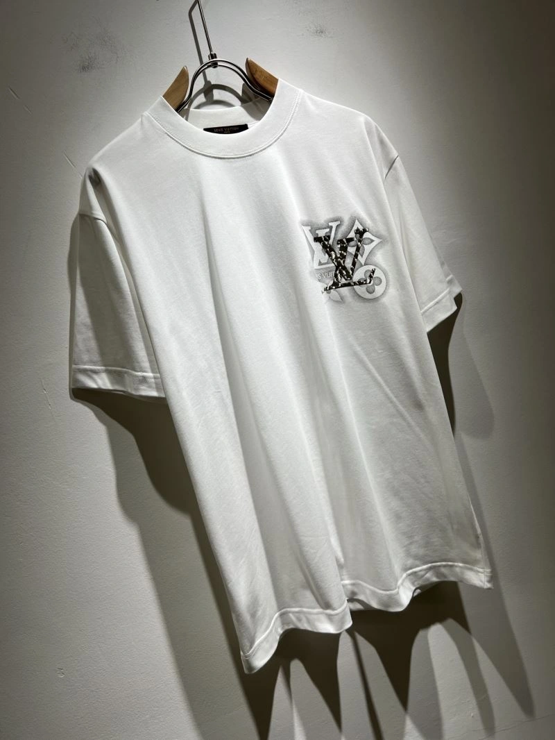 Louis Vuitton T-Shirts Modern 133563