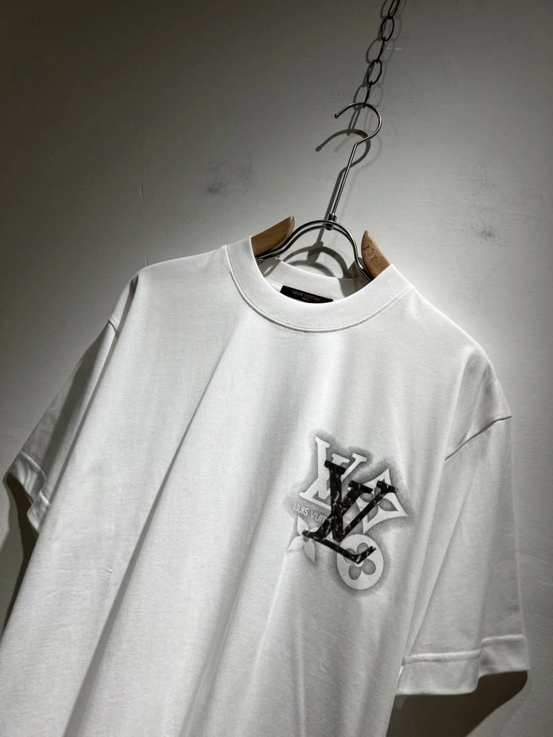 Louis Vuitton T-Shirts Modern 133563