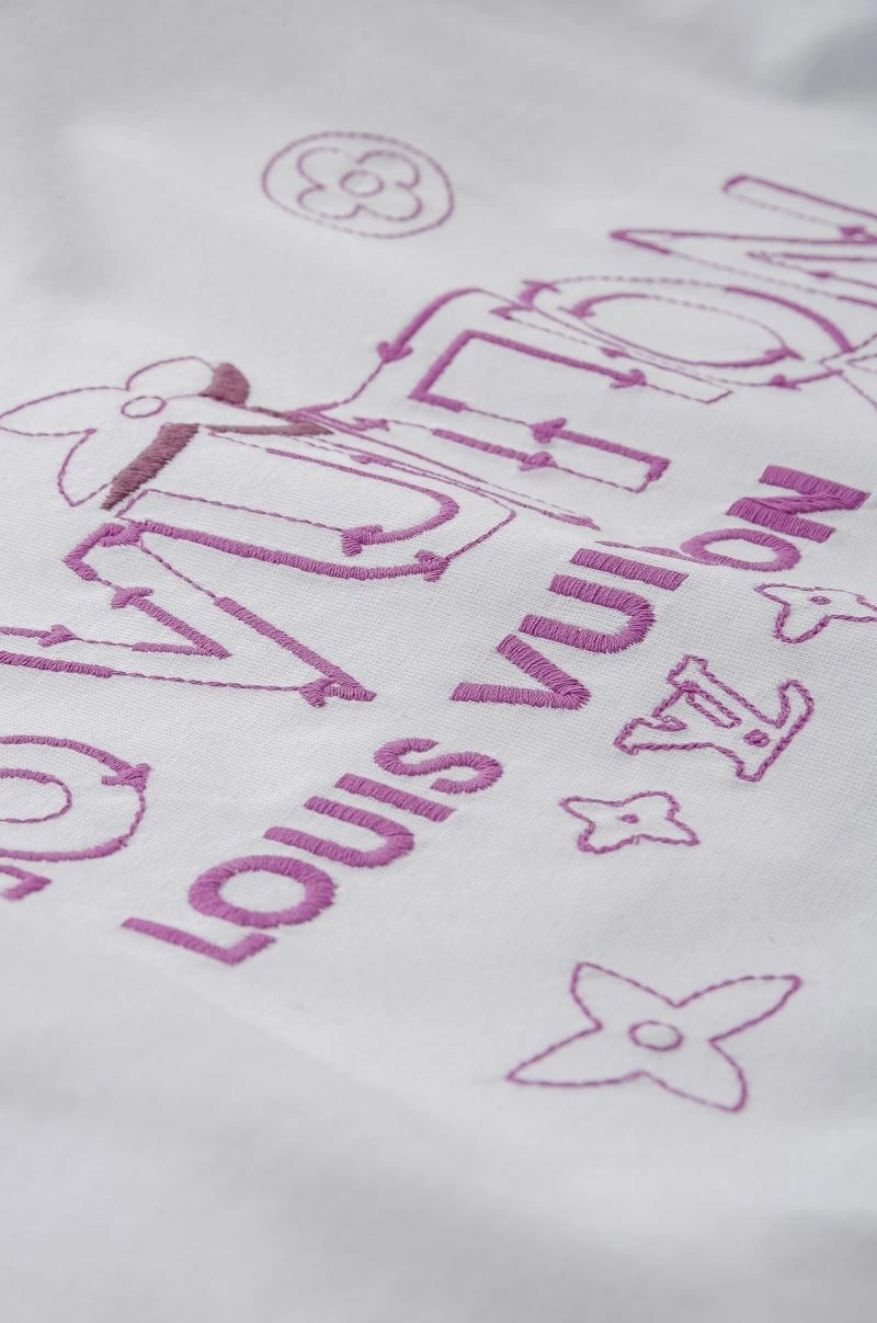 Louis Vuitton T-Shirts Affordable 133587