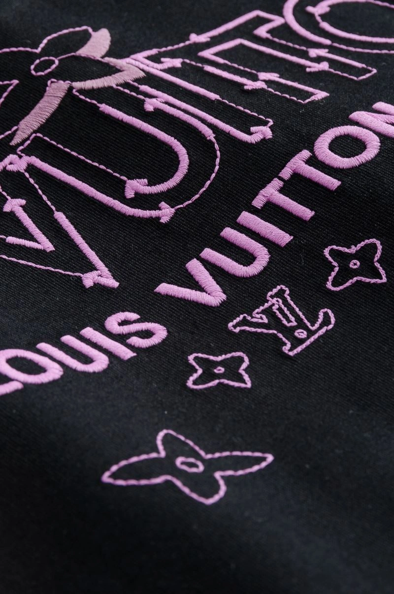 Louis Vuitton T-Shirts Popular 133585