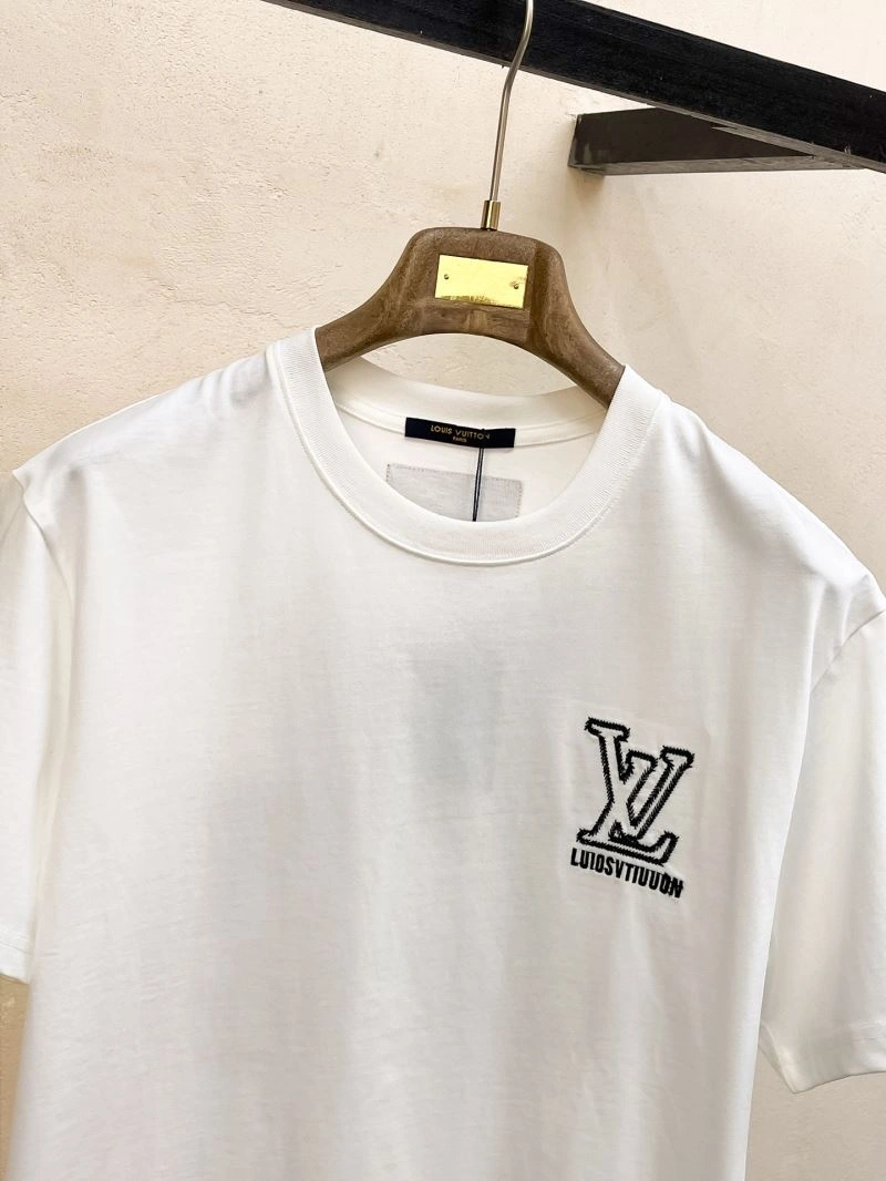Compact Louis Vuitton T-Shirts 133567