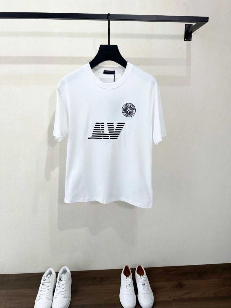 Louis Vuitton T-Shirts WellDesigned 133568