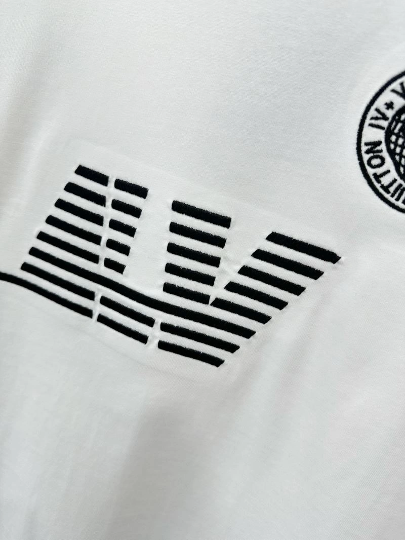 Louis Vuitton T-Shirts WellDesigned 133568